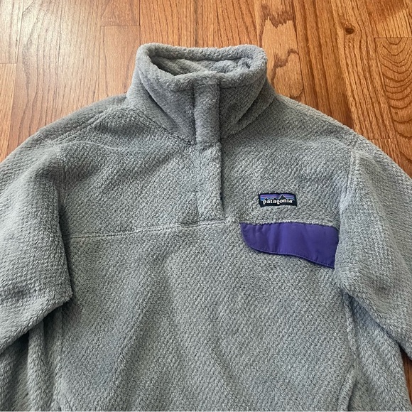 Patagonia Retool Snap-T Fleece Pullover in Gray and Purple size M - Picture 3 of 14
